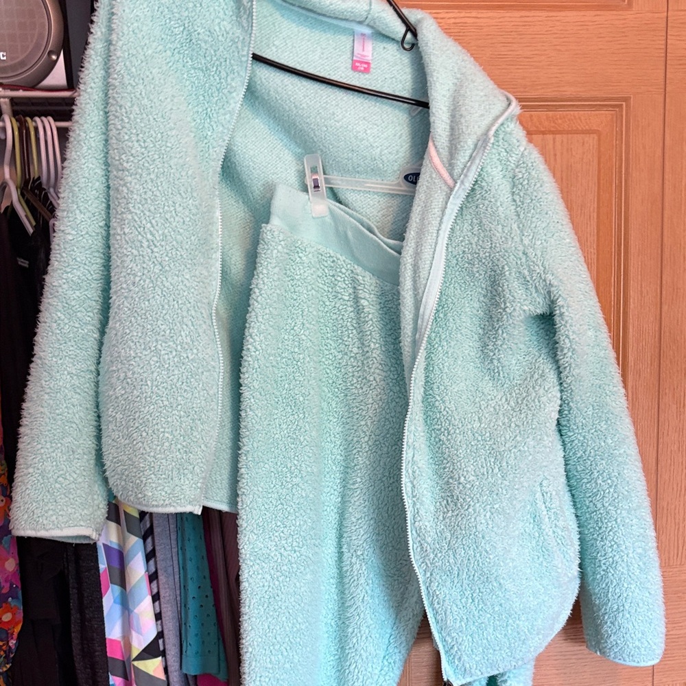 No Boundaries Mint Green Fleece Set - Picture 4 of 4